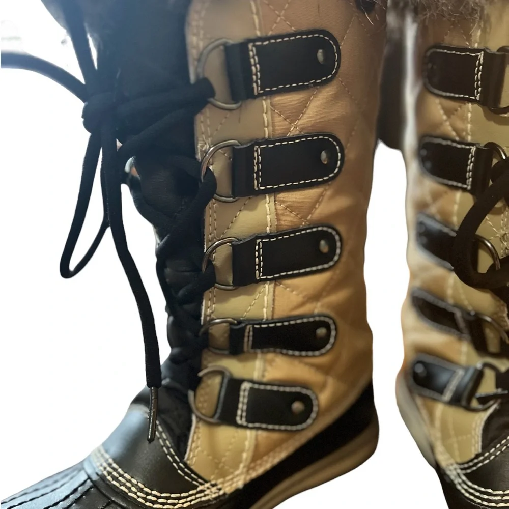 Sorel “Joan of the Arctic” tall winter boots. Size 6